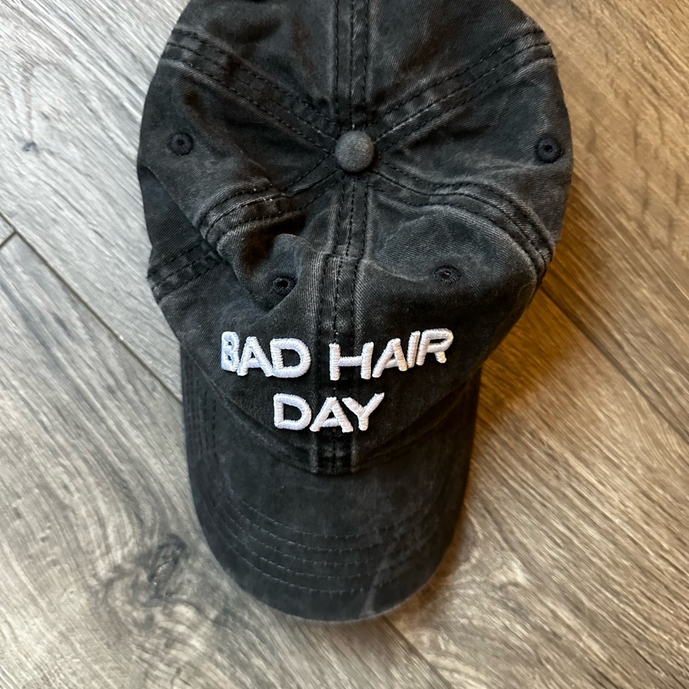 SHEIN Black 'Bad Hair Day' Cap